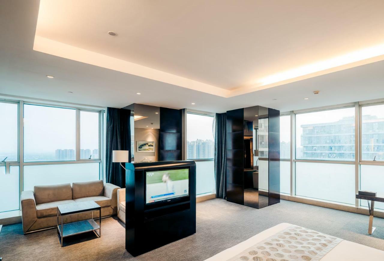 Jiazheng International Energy Hotel Huaqiao  Экстерьер фото